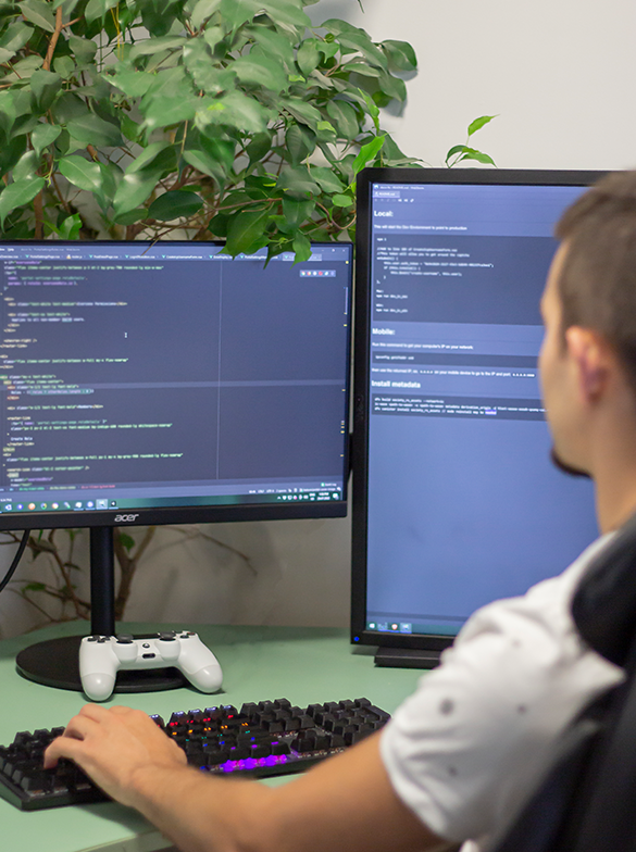 Gameplay and web development examples by The Sixth Hammer